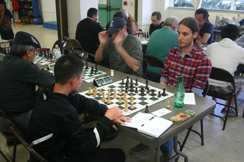 Rolf Kuiper (right) in his unexpected draw against Edward Wu.
